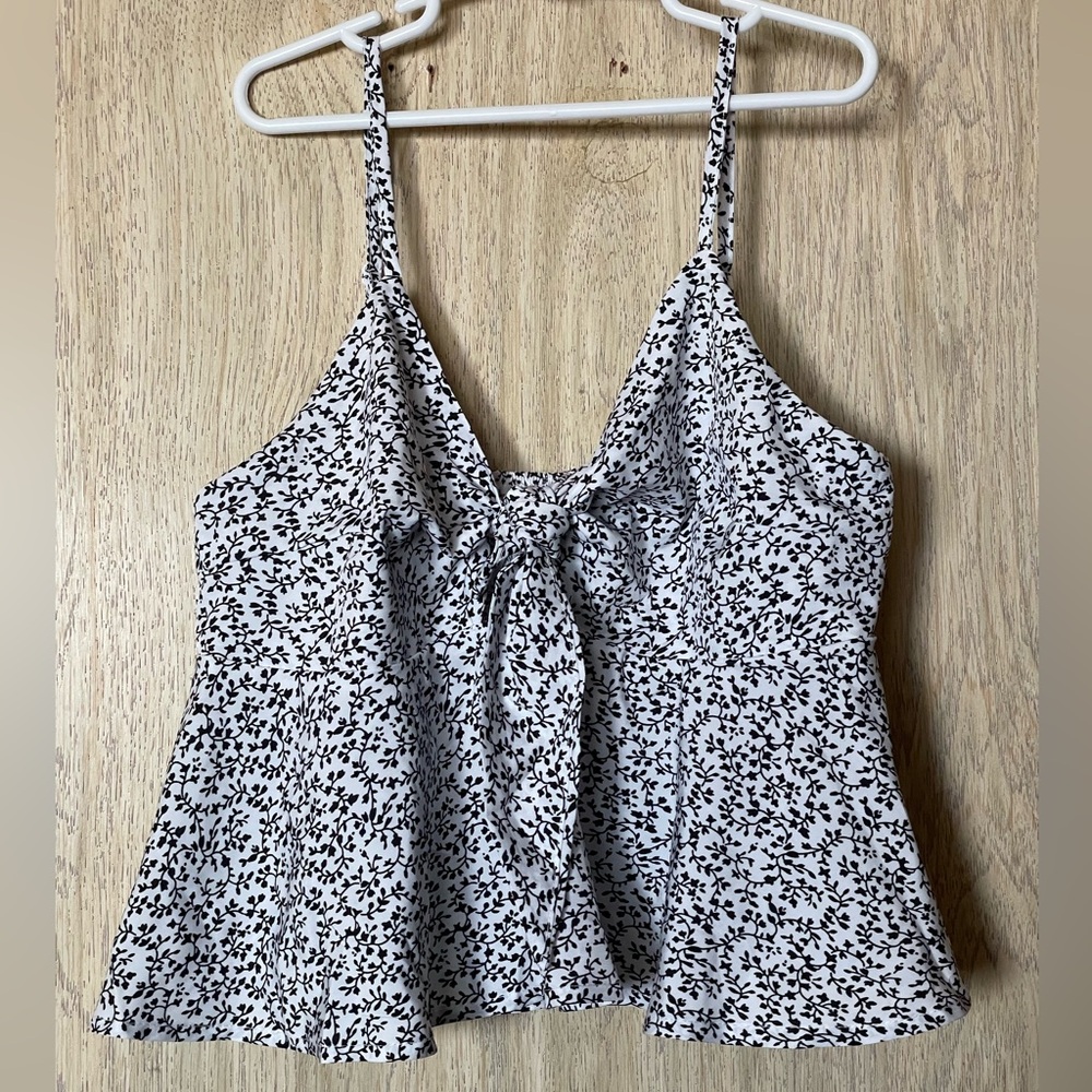 Shein || M Vacay small black & white floral